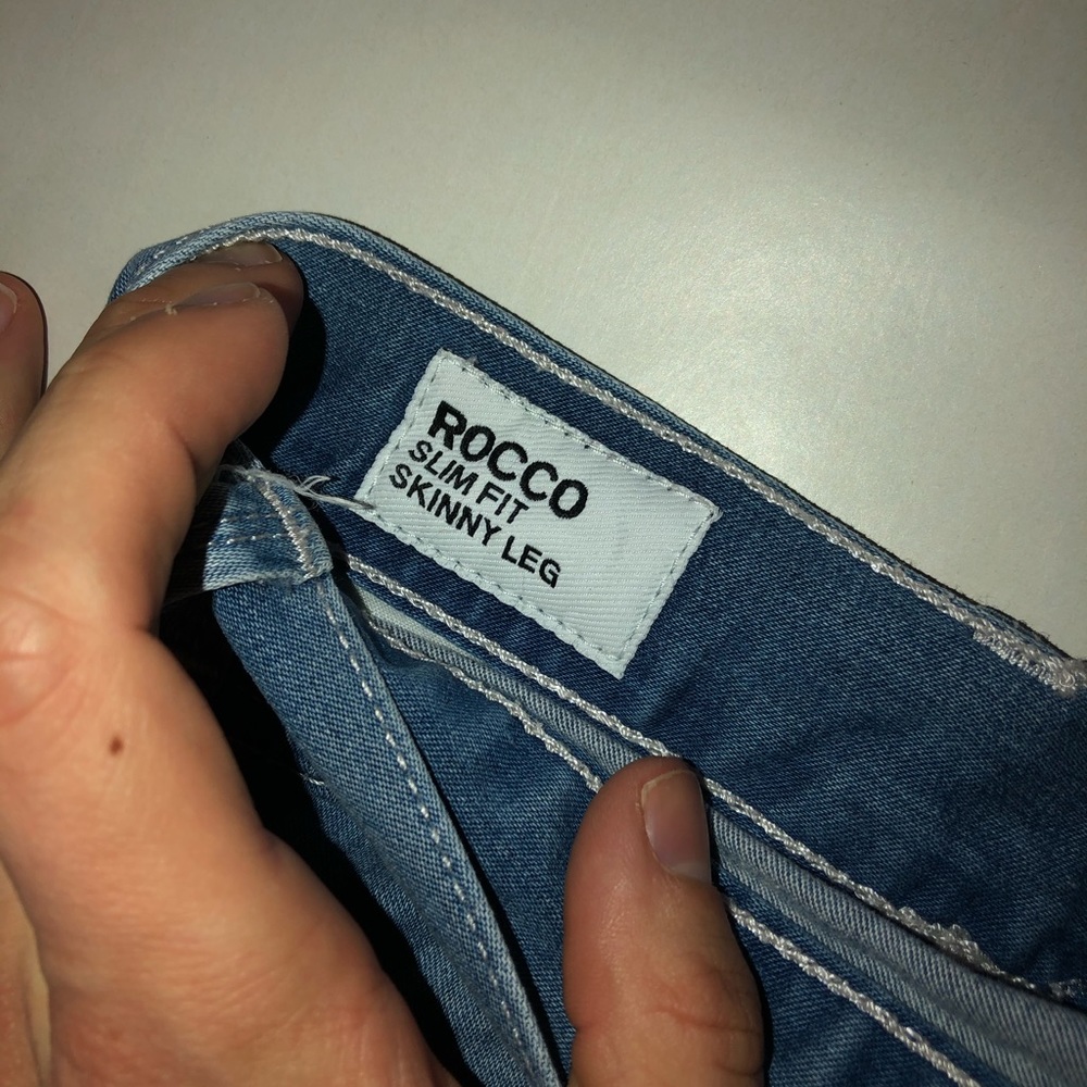 Express Jeans - Picture 3 of 6